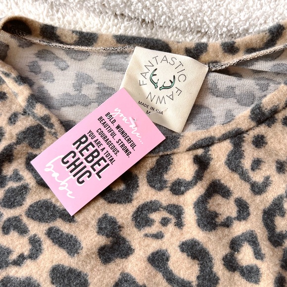 NWT soft mocha & black cheetah spot print mini long sleeve ruched sweater dress - Picture 7 of 10